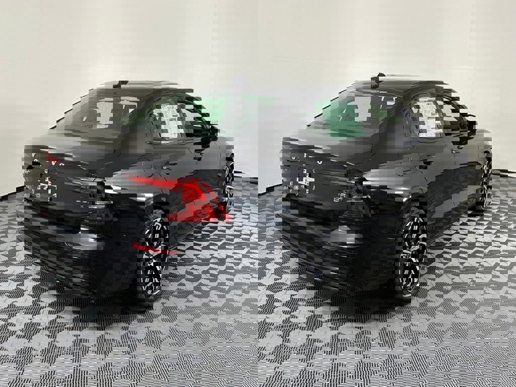 New 2024 Volvo S60 B5 Plus w/ Climate Package image 6