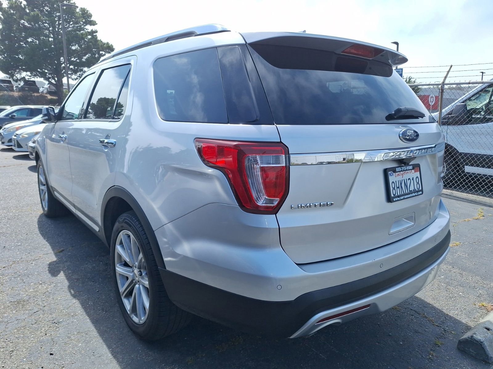 Used 2017 Ford Explorer Limited AWD/4WD image 3
