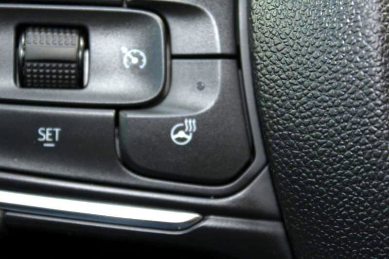 Used 2023 Buick Envision Essence image 41