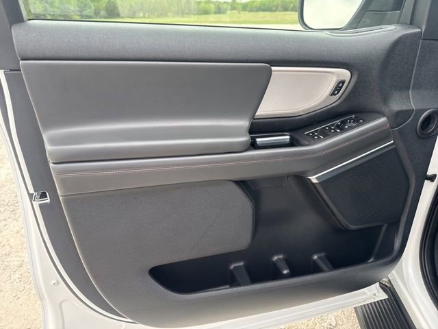 Used 2025 Ford Expedition Active image 21