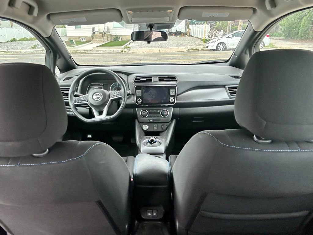Used 2024 Nissan Leaf S FWD image 4