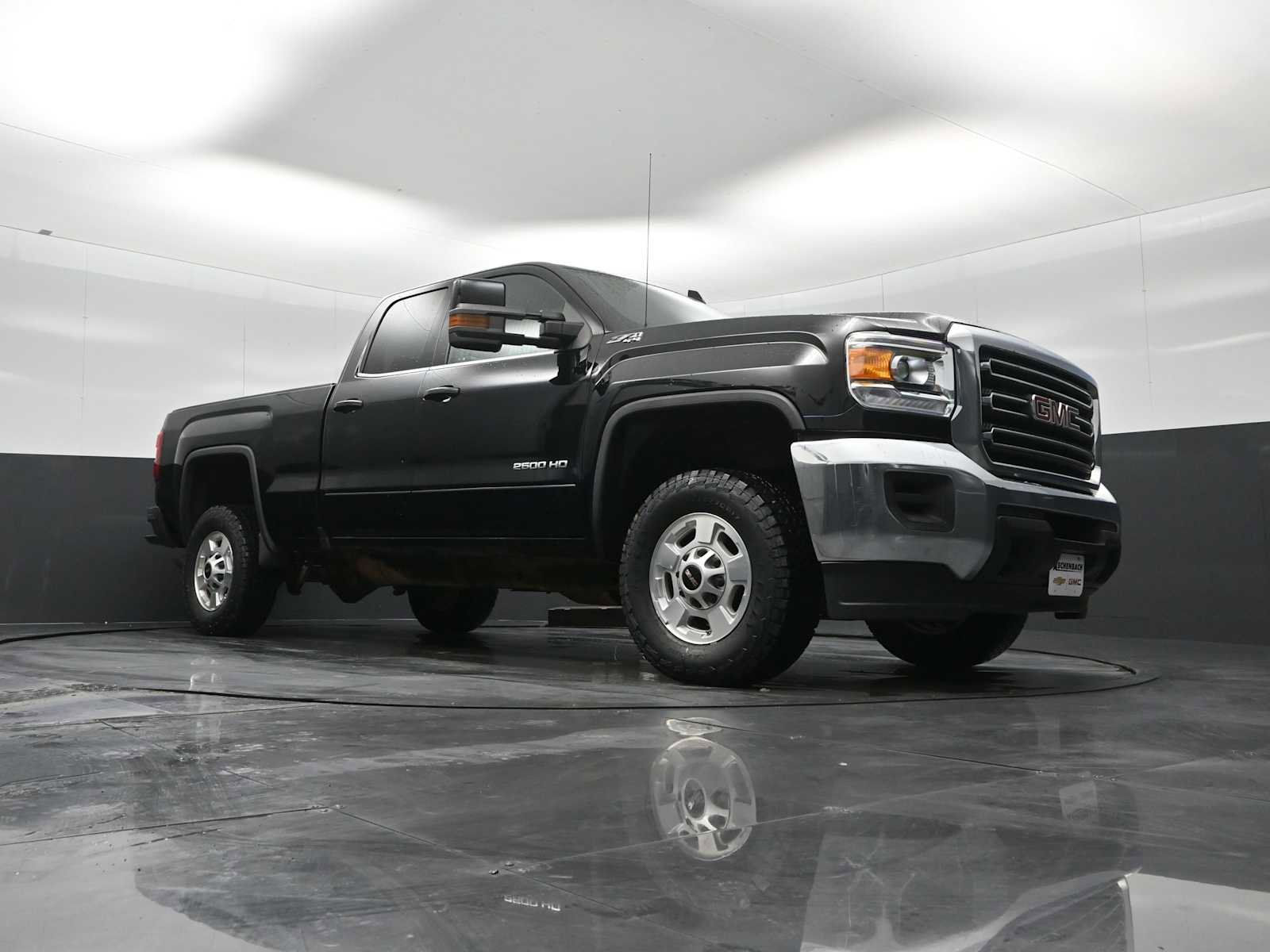 Used 2019 GMC Sierra 2500 SLE w/ Snow Plow Prep Package image 18