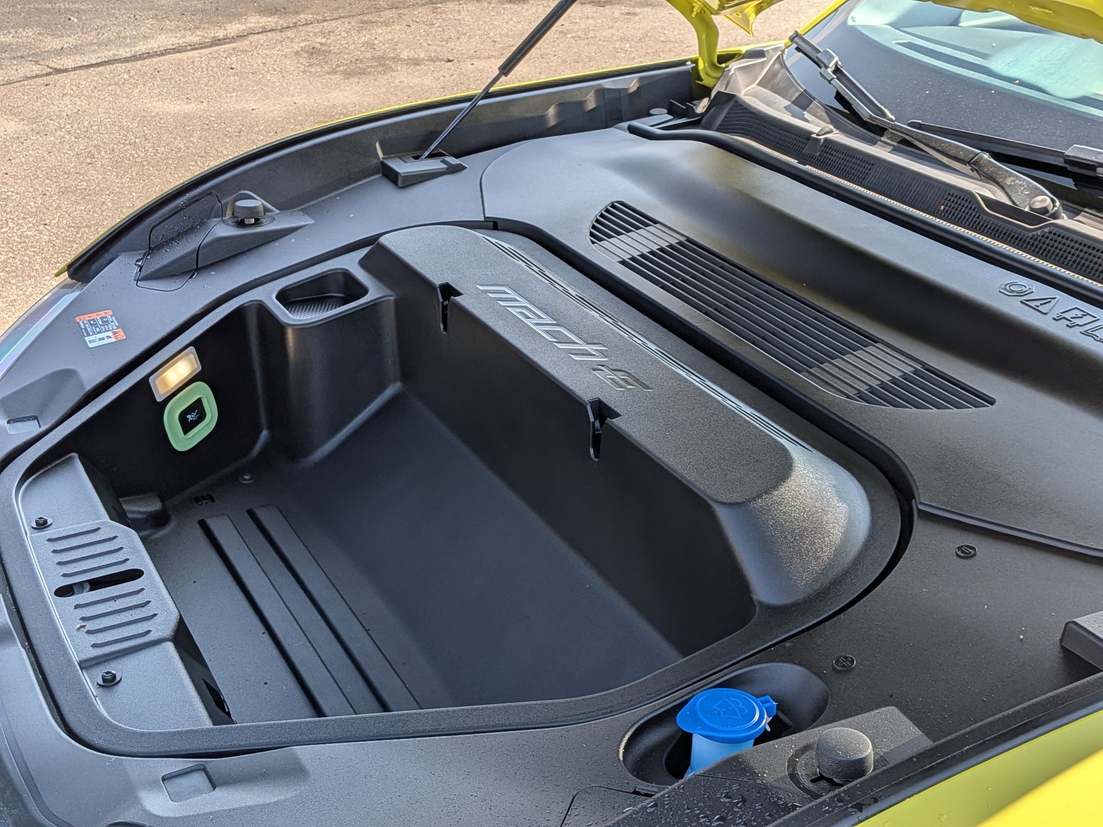 Used 2025 Ford Mustang Mach-E Premium w/ Sport Appearance Package image 29