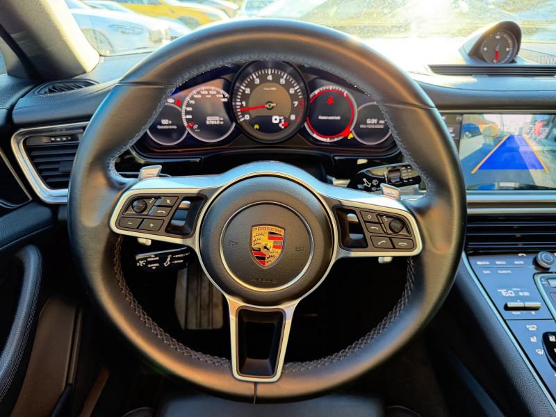 Used 2018 Porsche Panamera 4 AWD/4WD image 22