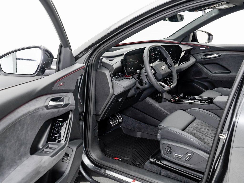 New 2025 Audi SQ6 e-tron Premium Plus image 7