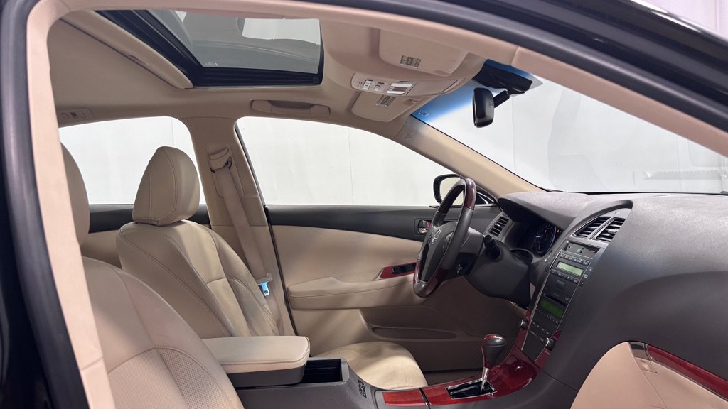 Used 2010 Lexus ES 350 w/ Preferred Accessory Package FWD image 20