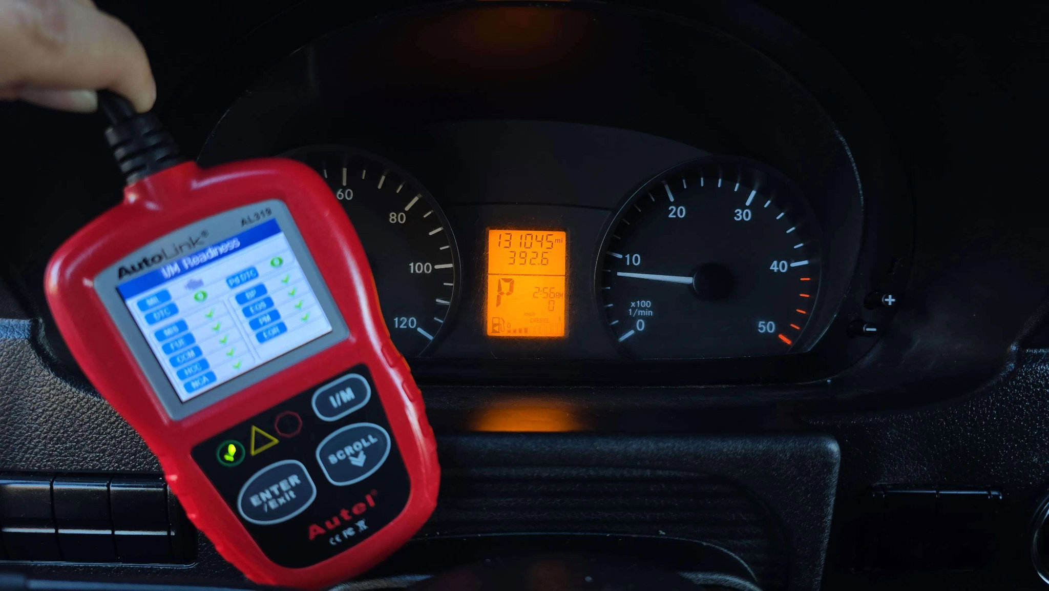 Used 2014 Freightliner Sprinter 3500 image 16