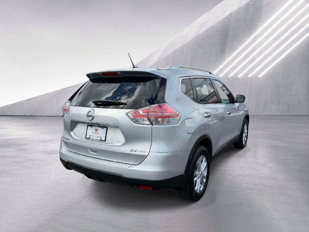Used 2015 Nissan Rogue SV AWD/4WD image 7