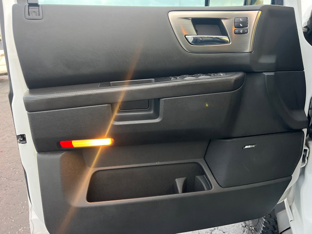 Used 2009 HUMMER H2 image 11