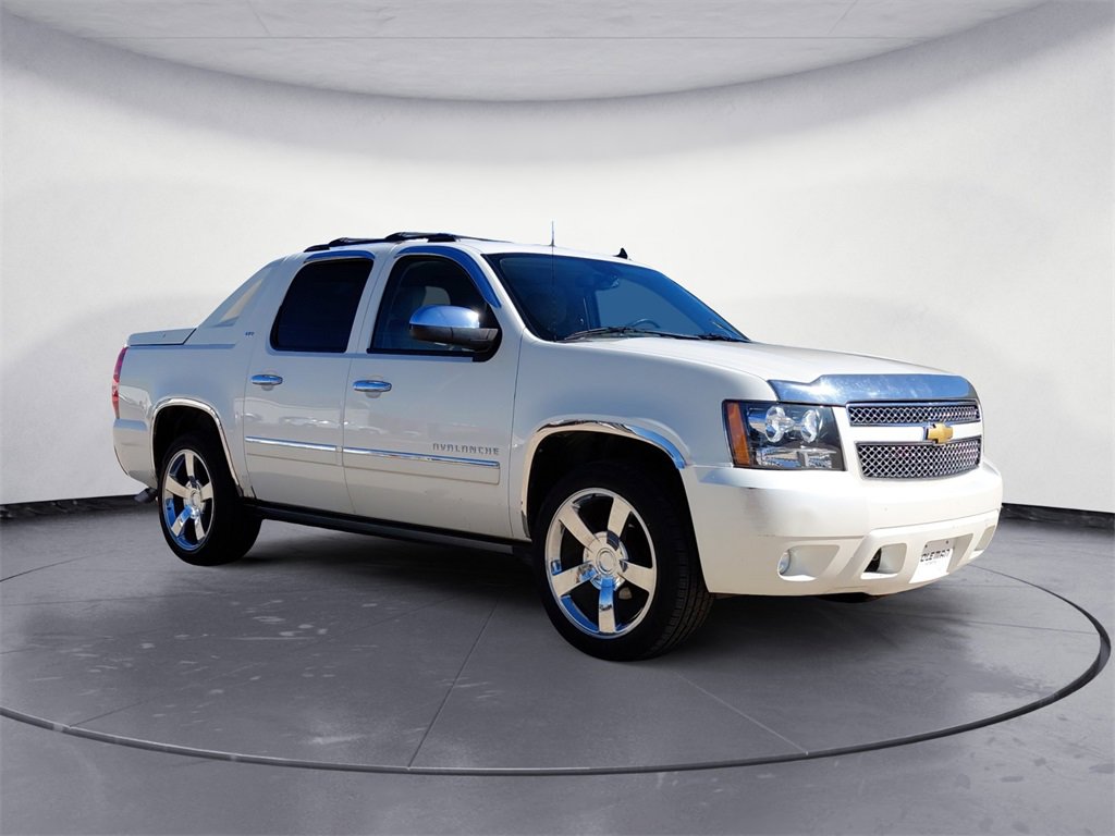 Used 2012 Chevrolet Avalanche LTZ image 7