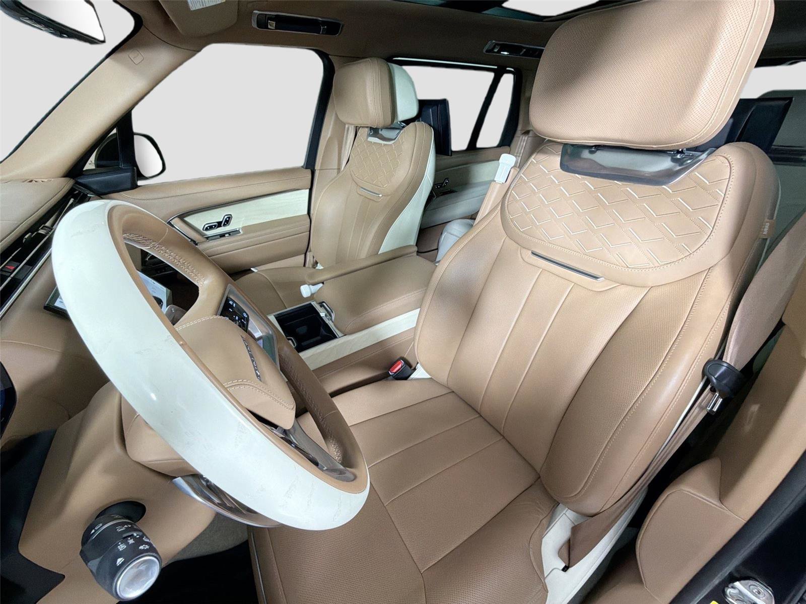 Certified 2023 Land Rover Range Rover SV AWD/4WD image 20