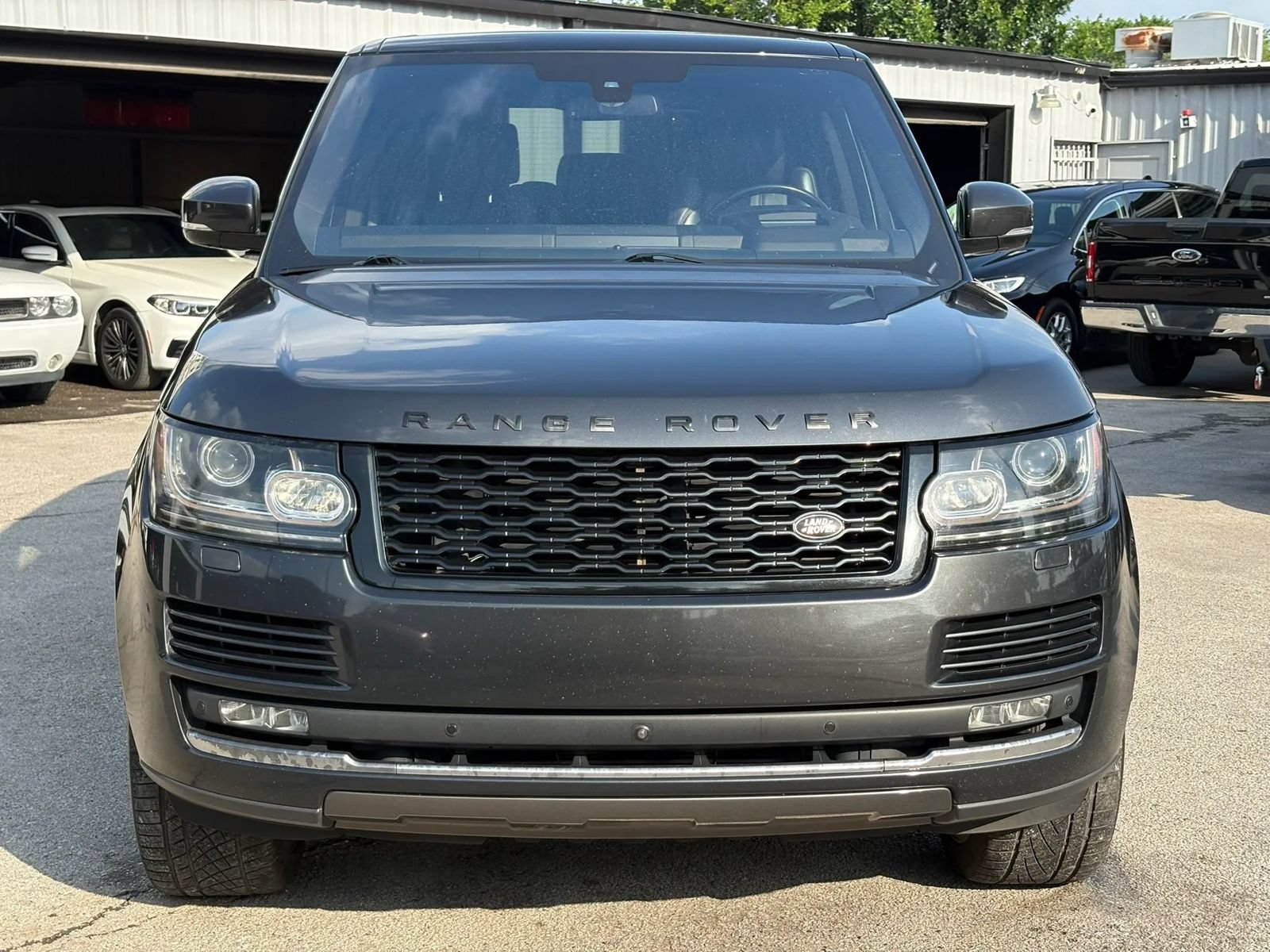 Used 2016 Land Rover Range Rover HSE AWD/4WD image 2
