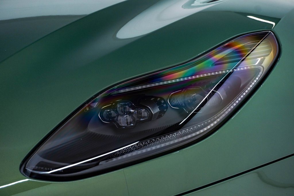 Used 2023 Aston Martin DB11 Volante image 6