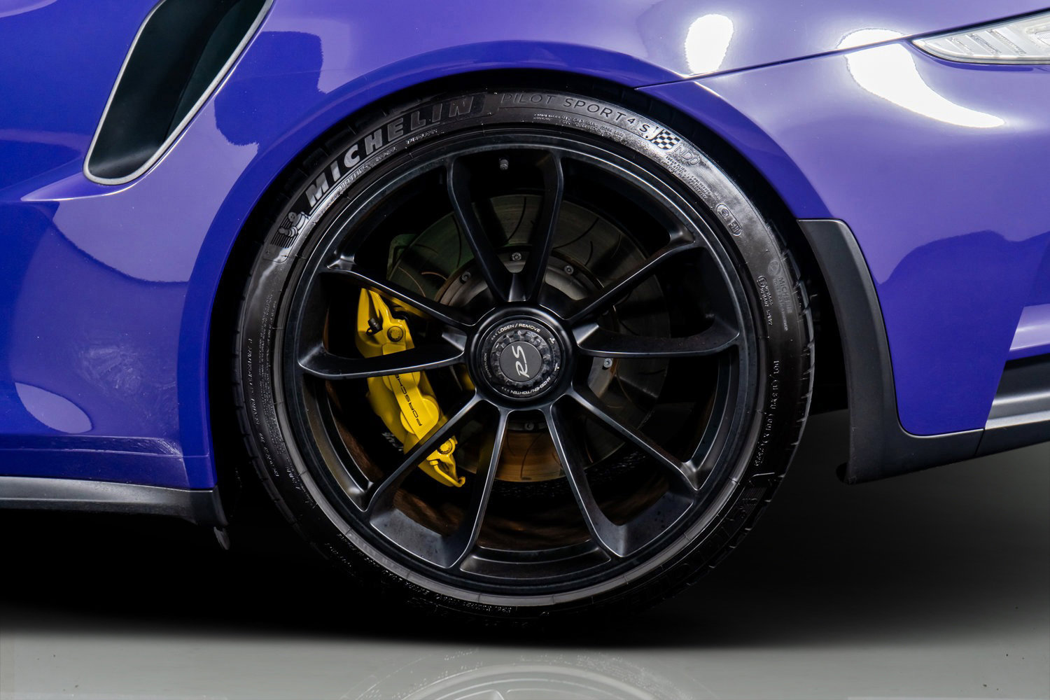Used 2016 Porsche 911 GT3 RS image 17