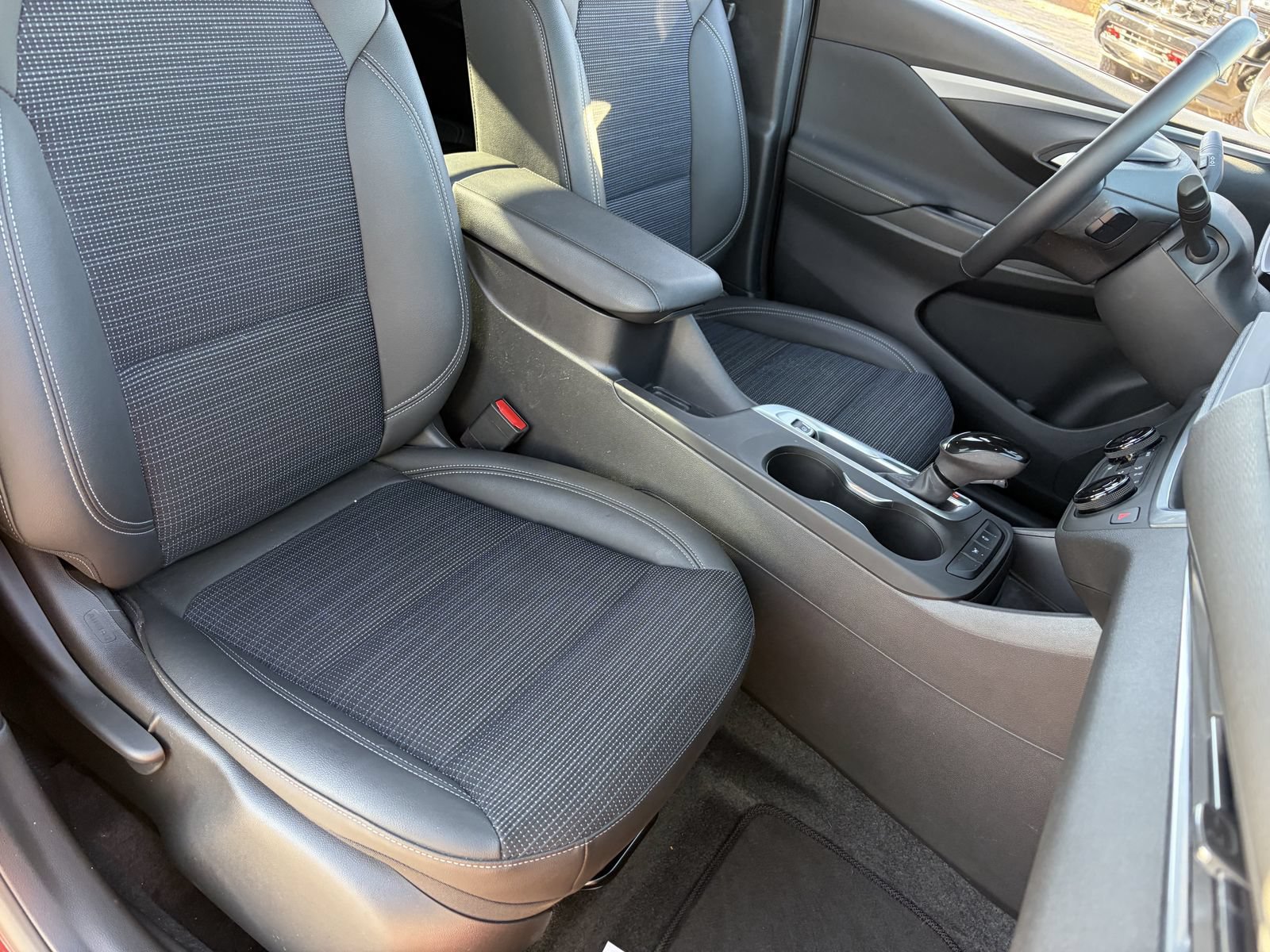 Certified 2024 Buick Envista Preferred w/ Convenience I Package FWD image 11