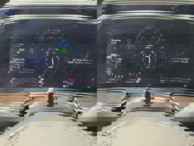 Certified 2024 Cadillac Escalade ESV Premium Luxury Platinum image 19