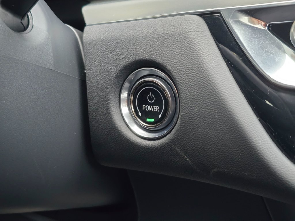Certified 2025 Cadillac Lyriq Luxury AWD/4WD image 28