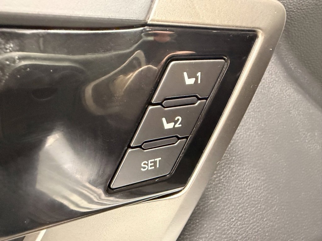 Used 2024 Toyota Sequoia Limited image 23