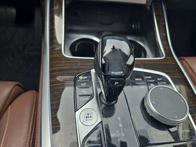 Used 2019 BMW X7 xDrive40i w/ Premium Package AWD/4WD image 11