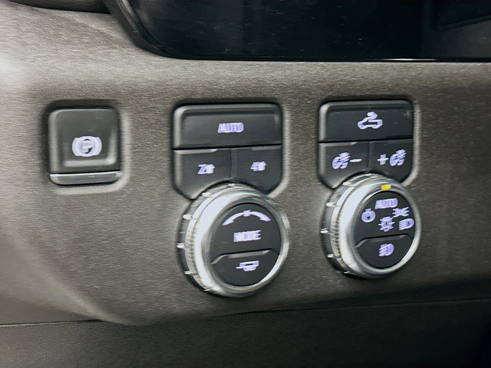 Used 2024 GMC Sierra 1500 Elevation image 16