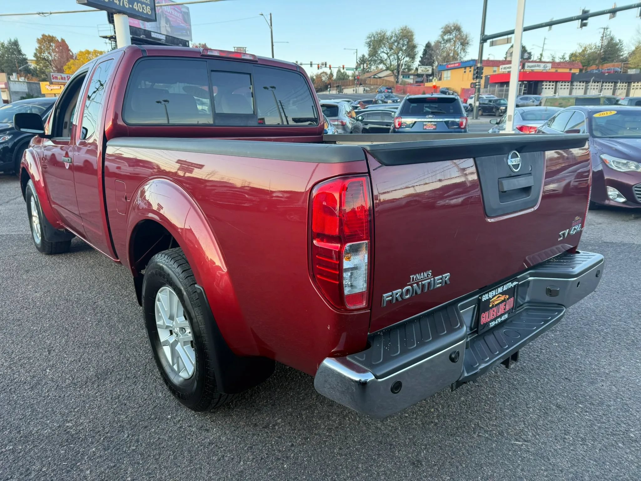 Used 2018 Nissan Frontier SV w/ Value Truck Package AWD/4WD image 6