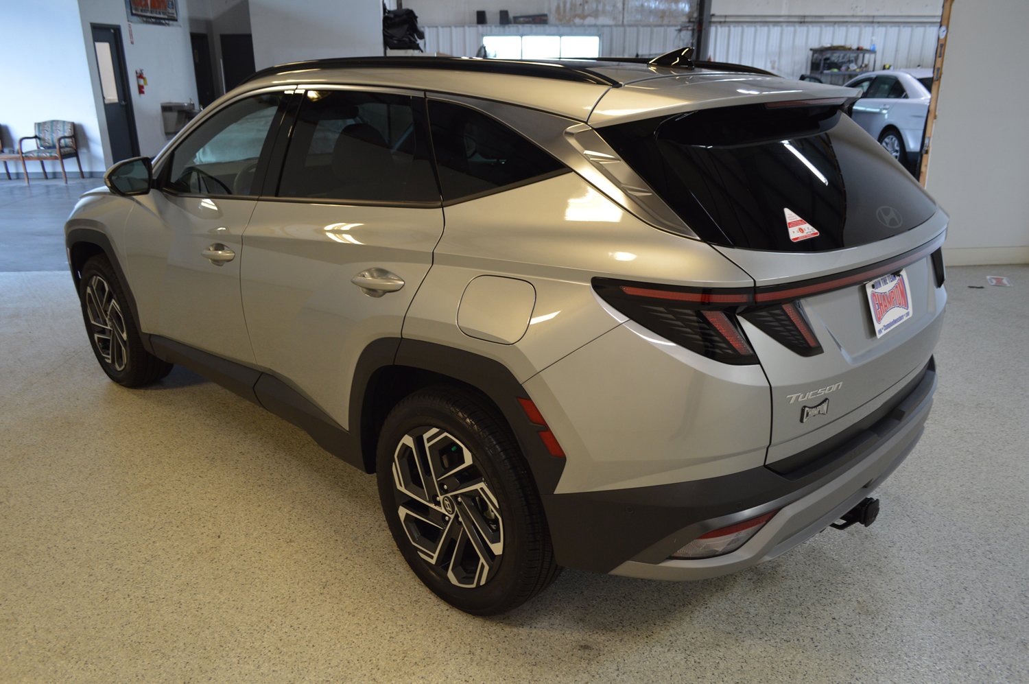 Used 2026 Hyundai Tucson Limited AWD/4WD image 5