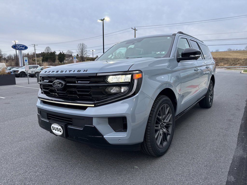 New 2025 Ford Expedition Max Platinum w/ Stealth Performance Package image 18