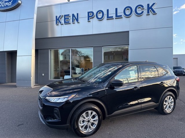 New 2026 Ford Escape Active w/ Cold Weather Package image 2