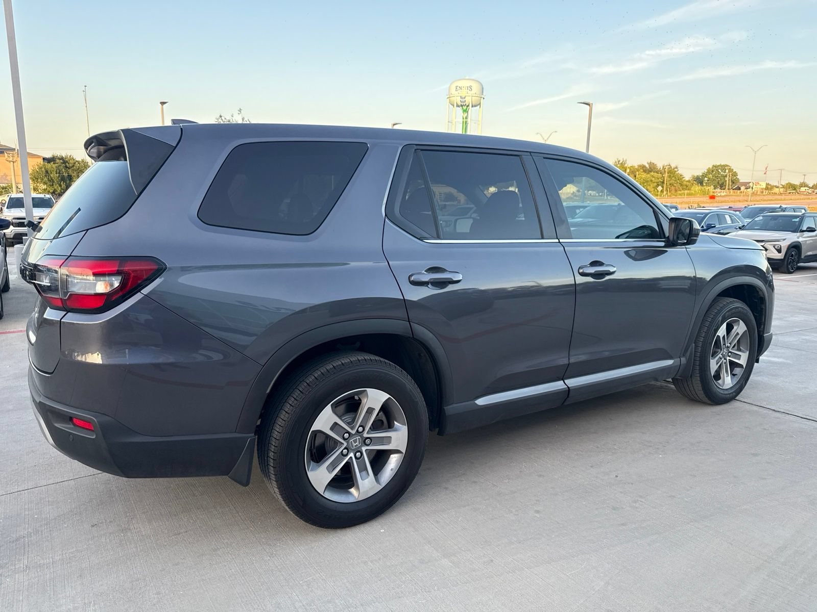 Used 2025 Honda Pilot EX-L image 5