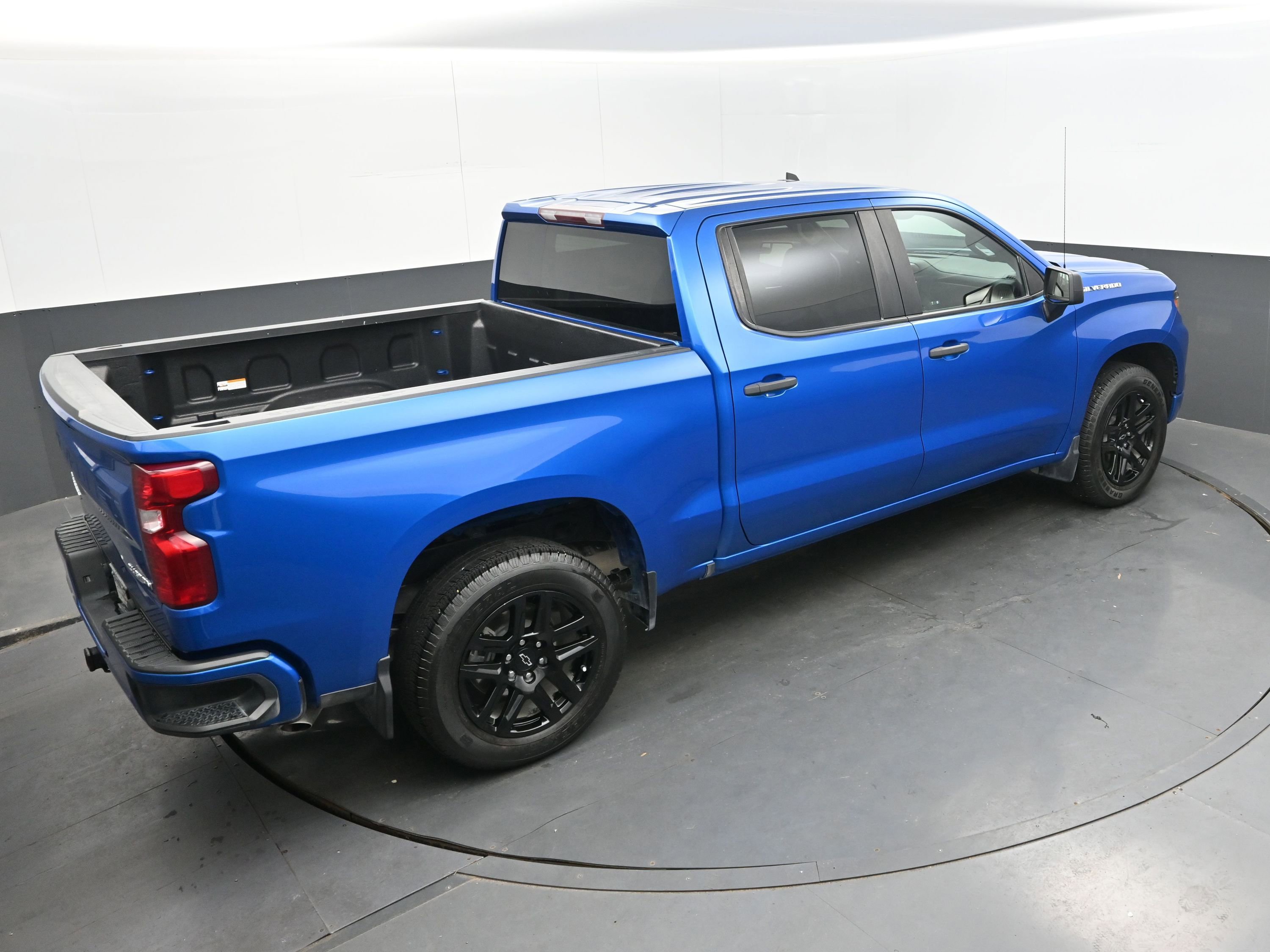 Used 2023 Chevrolet Silverado 1500 Custom image 38
