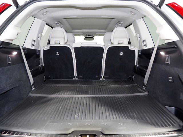 Used 2025 Volvo XC90 T8 Plus w/ Protection Package Premier image 42