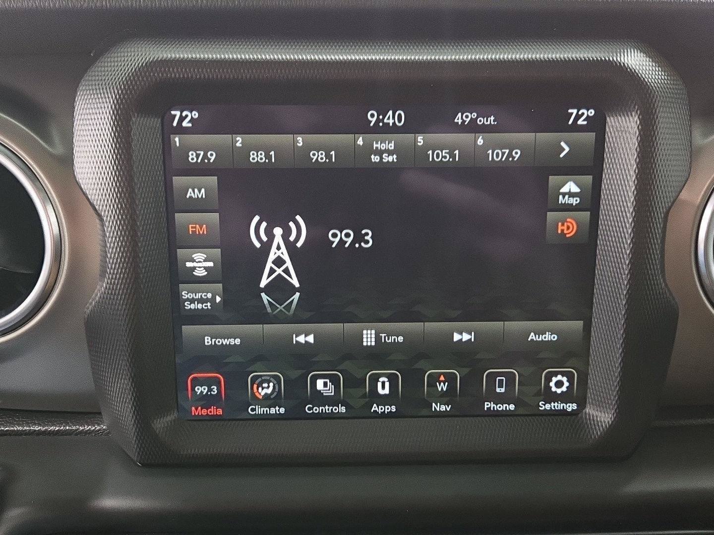 Used 2021 Jeep Wrangler Unlimited Rubicon AWD/4WD image 14