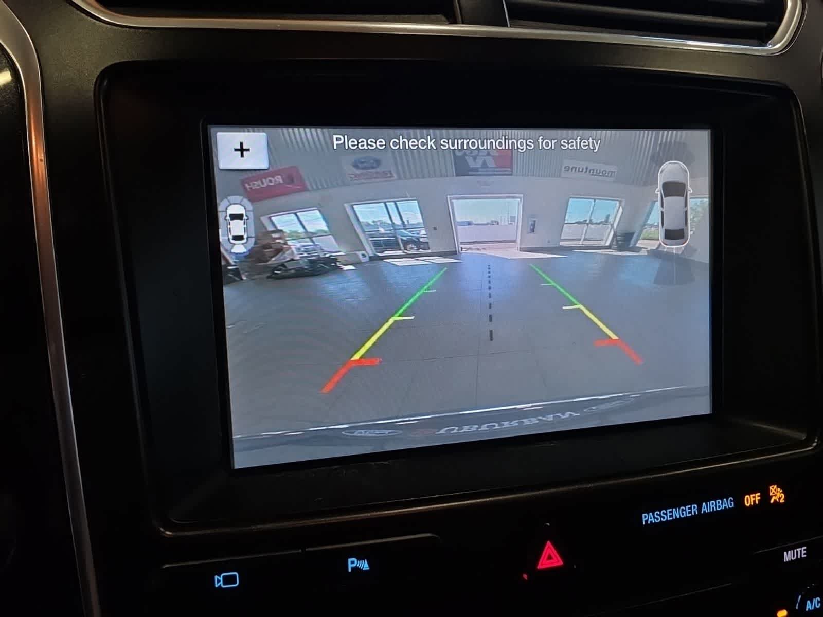 Used 2019 Ford Explorer Limited w/ Class III Trailer Tow Package FWD image 26
