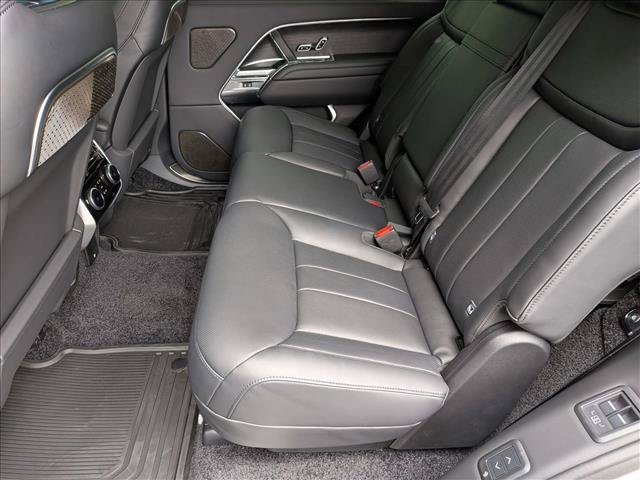 New 2026 Land Rover Range Rover Long Wheelbase Autobiography AWD/4WD image 15