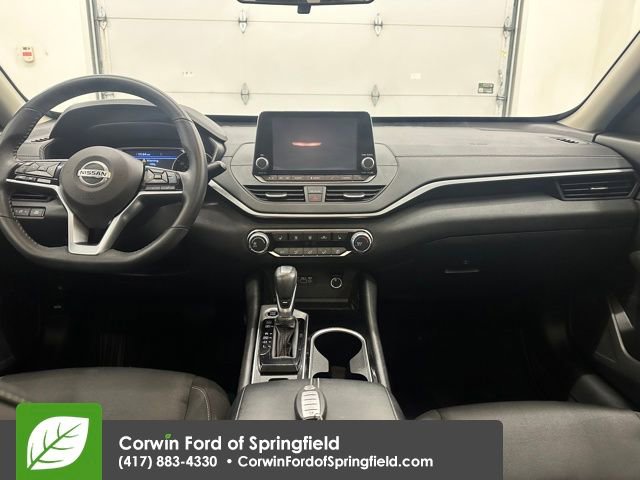 Used 2021 Nissan Altima 2.5 SV w/ SV Premium Package image 16