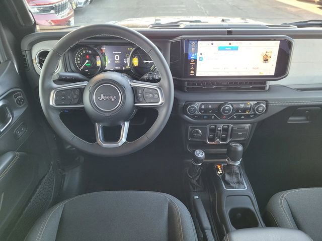 Certified 2025 Jeep Wrangler Unlimited Sahara w/ Safety Group image 7