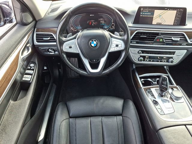 Used 2020 BMW 745e xDrive image 12