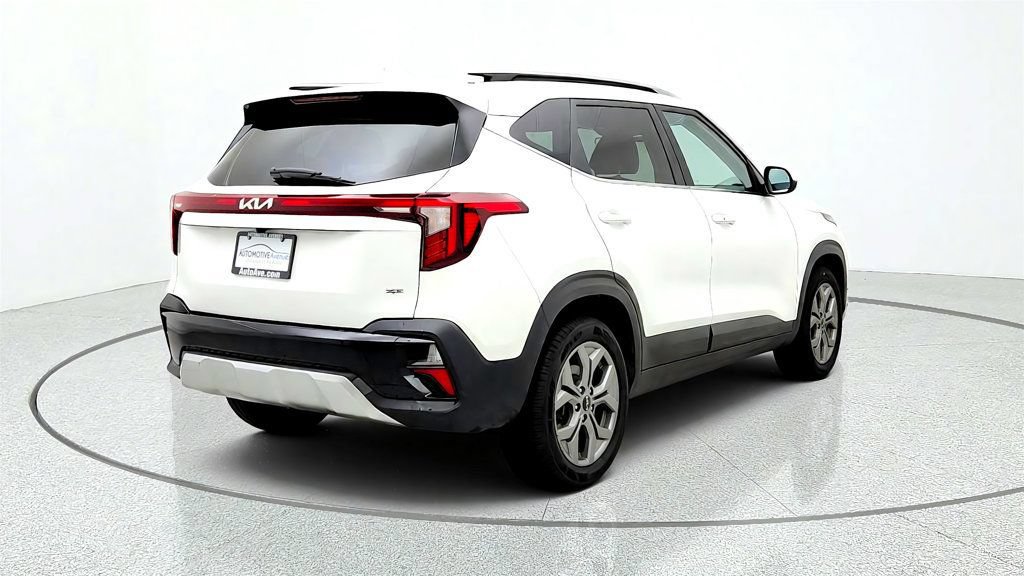 Used 2024 Kia Seltos S AWD/4WD image 5