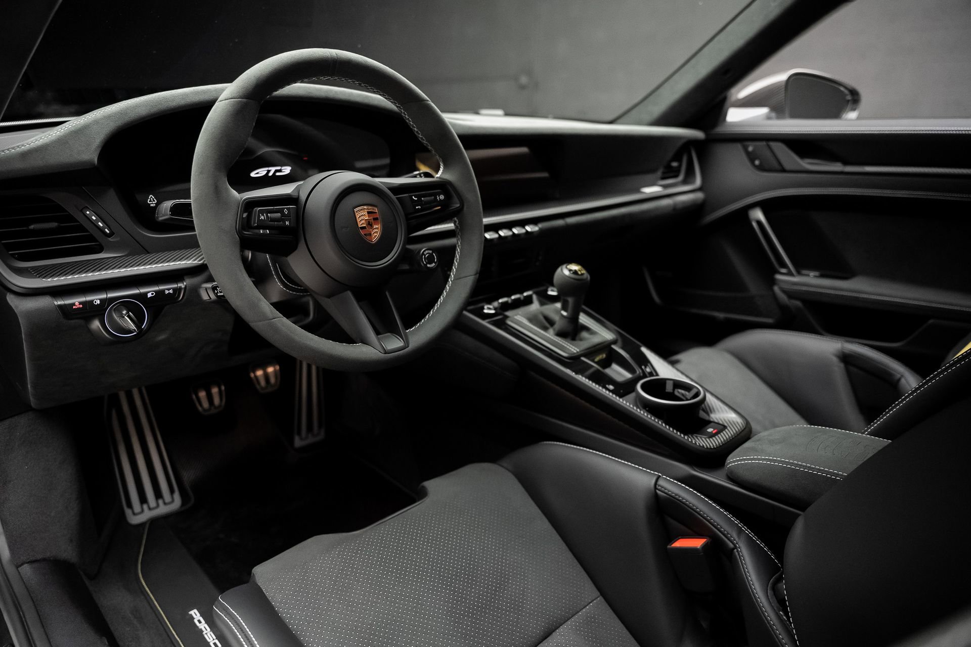 Used 2026 Porsche 911 GT3 RWD image 2