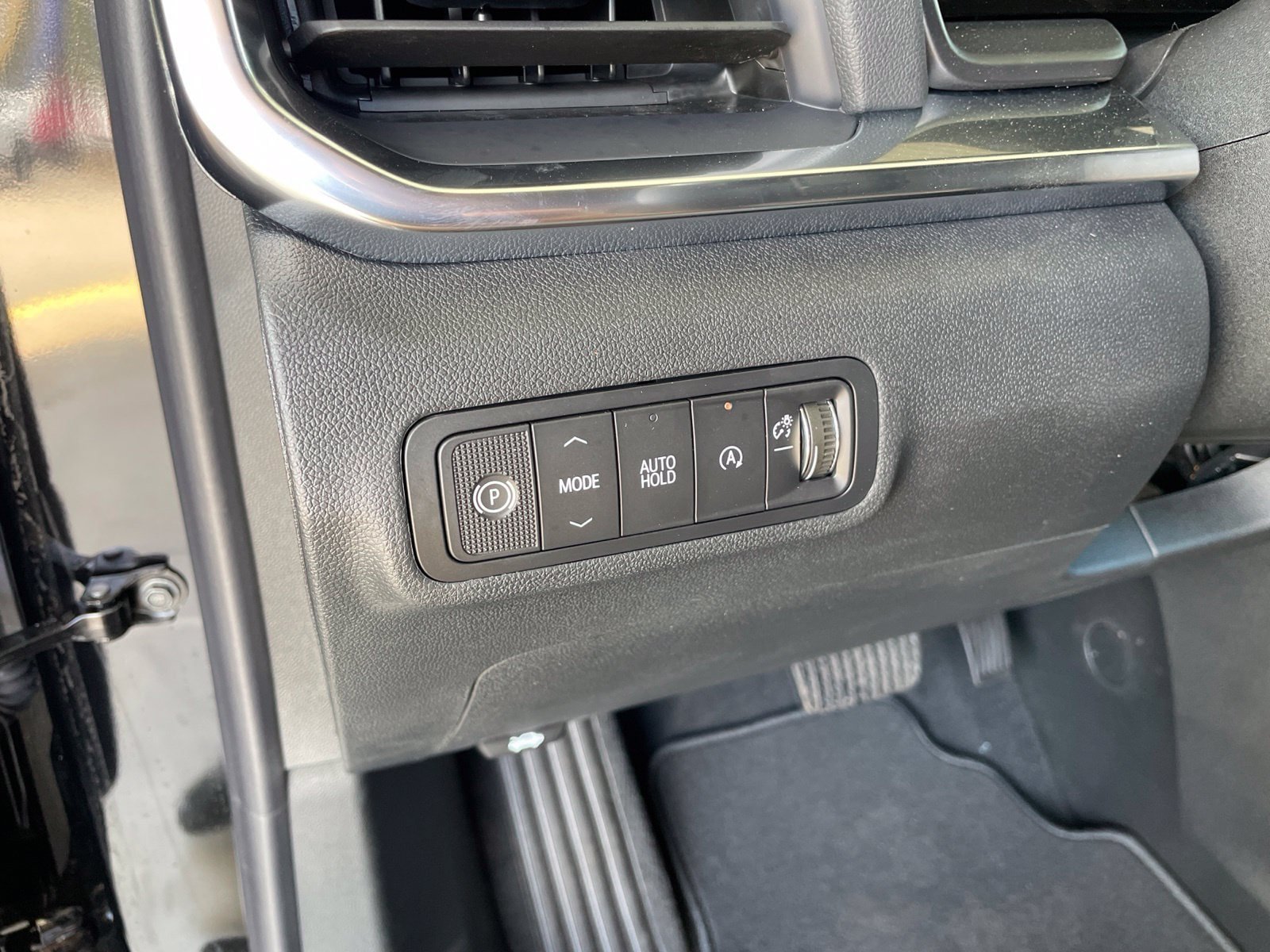 New 2027 GMC Terrain Elevation w/ Elevation Premium Package FWD image 26