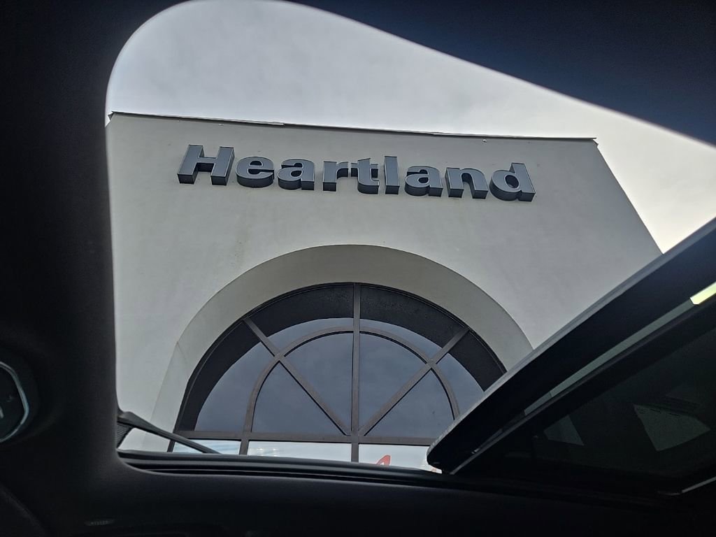 Used 2025 Jeep Grand Cherokee L Limited w/ Luxury Tech Group II image 70