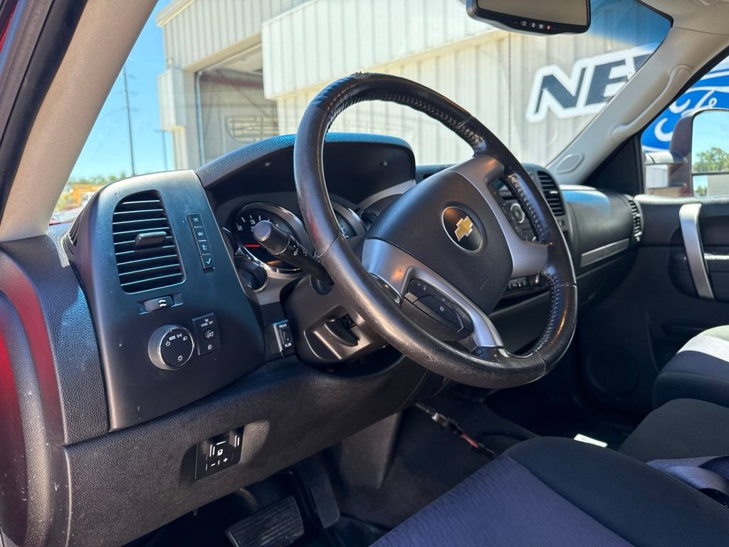 Used 2013 Chevrolet Silverado 3500 LT w/ Interior Plus Package AWD/4WD image 11