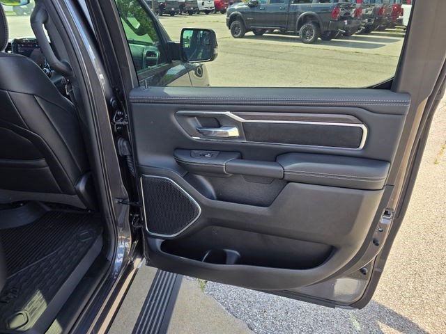 New 2026 RAM 1500 Laramie w/ Laramie Preferred Package AWD/4WD image 11