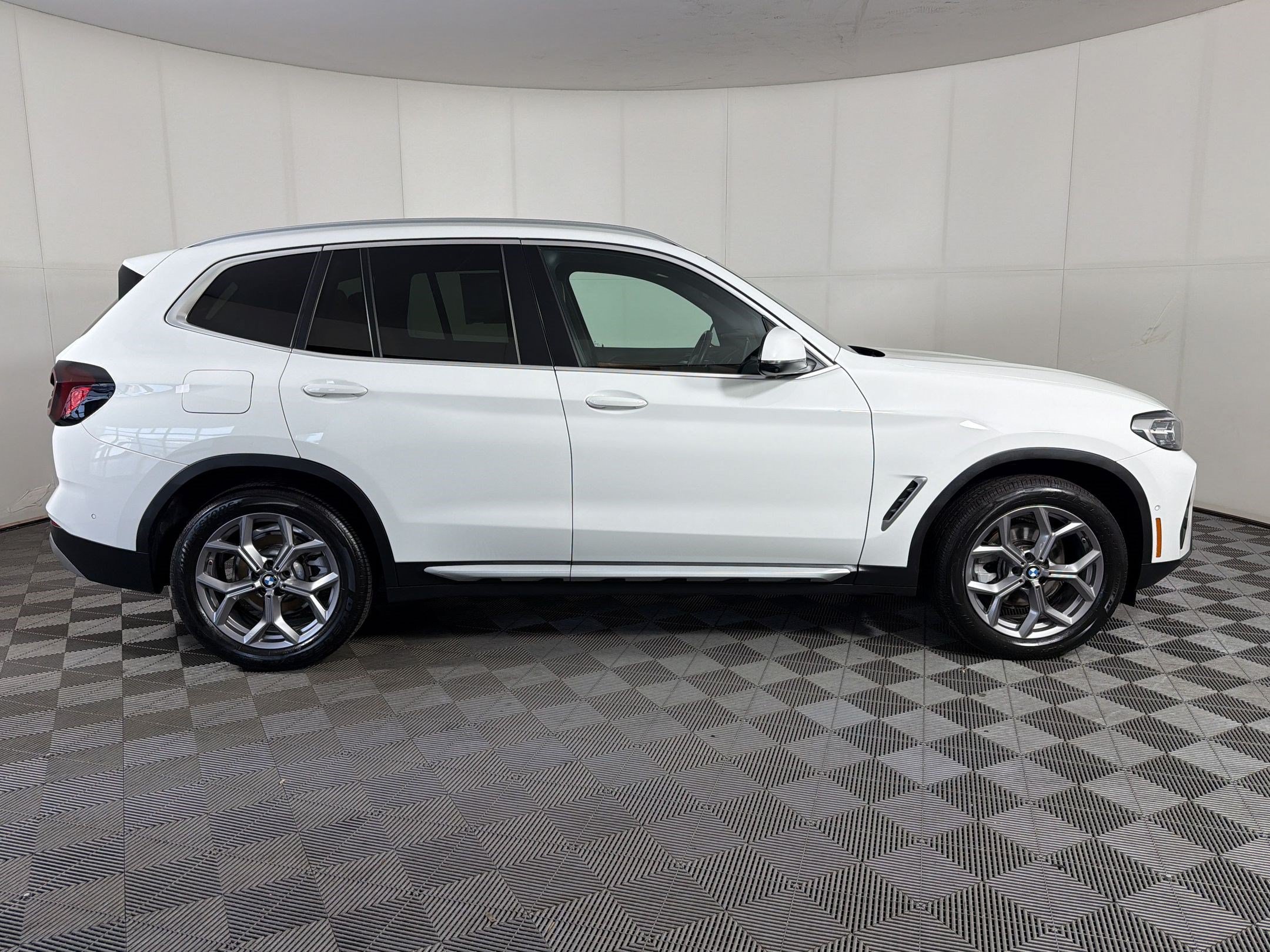 Certified 2023 BMW X3 xDrive30i w/ Premium Package AWD/4WD image 8