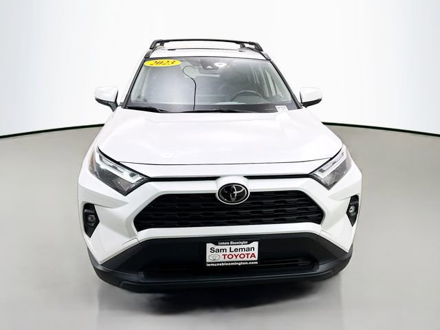 Used 2023 Toyota RAV4 XLE Premium image 2