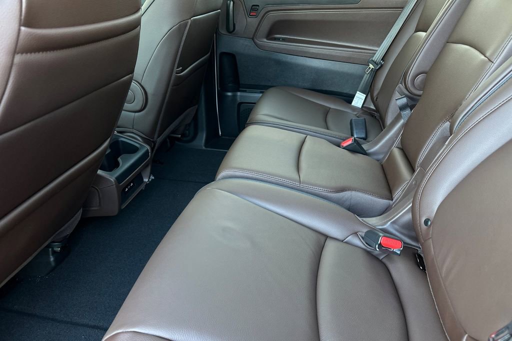 New 2026 Honda Odyssey Touring image 12