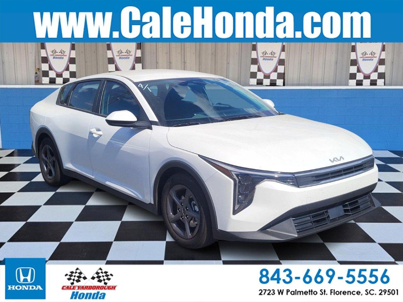 Used 2025 Kia K4 LX FWD image 1