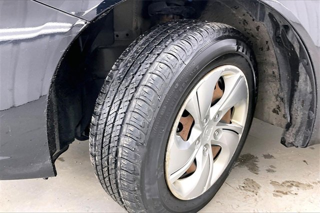 Used 2014 Honda Civic LX image 32