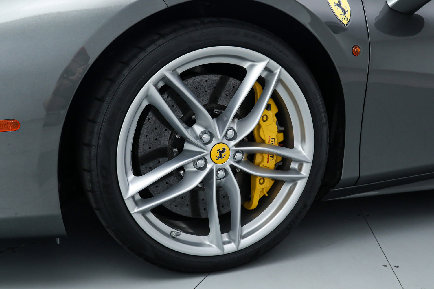 Used 2017 Ferrari 488 GTB image 14