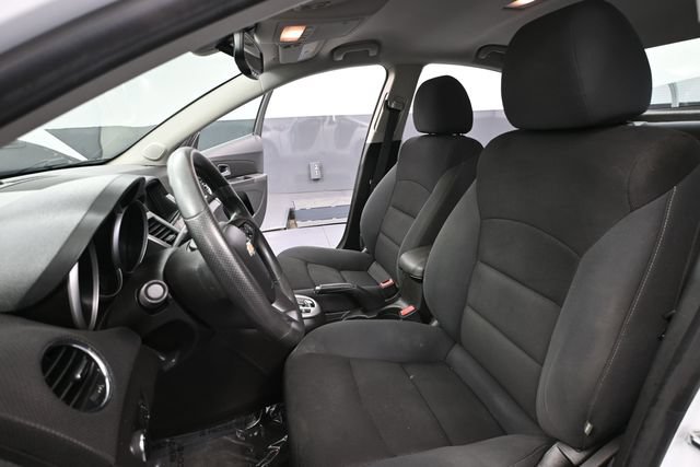 Used 2016 Chevrolet Cruze LT FWD image 22